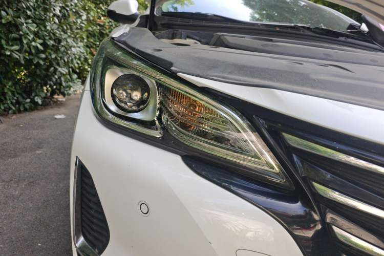Used CHANGAN Ruicheng CC 2020 1.5T Automatic Chao Rui Trim Right Front Headlight