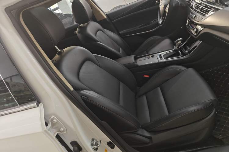 Used CHANGAN Ruicheng CC 2020 1.5T Automatic Chao Rui Trim Right Front Seat