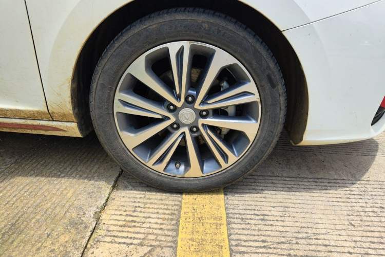 Used CHANGAN Ruicheng CC 2020 1.5T Automatic Chao Rui Trim Right Front Wheel Hub