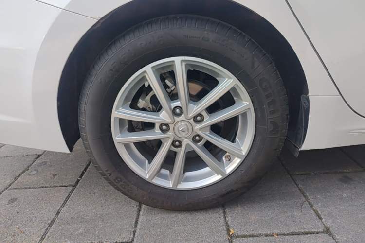 Used CHANGAN Ruicheng CC 2020 1.5T Automatic Xuanrui Model Right Rear Wheel Hub