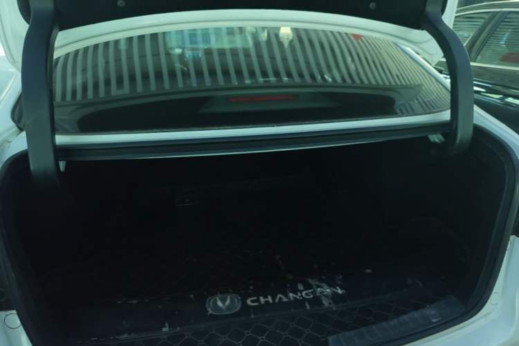 Used CHANGAN Ruicheng CC 2020 1.5T Automatic Xuanrui Model Trunk