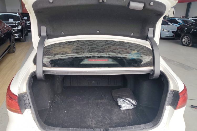Used CHANGAN Ruicheng CC 2020 1.5T Manual Xuanrui Model Trunk