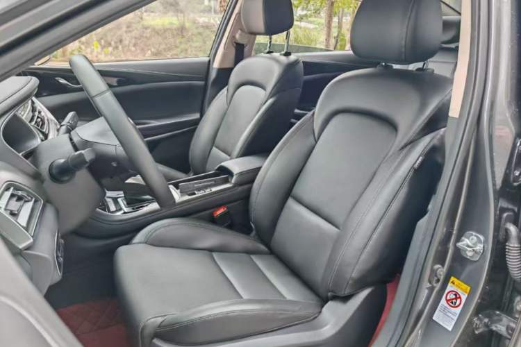 Used CHANGAN Ruicheng CC 2021 Blue Whale Edition 1.5T DCT Flagship Model Interior 2