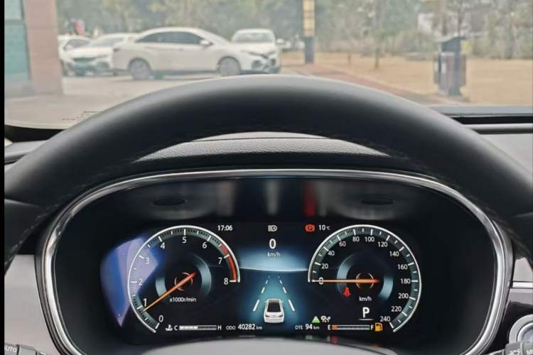 Used CHANGAN Ruicheng CC 2021 Blue Whale Edition 1.5T DCT Flagship Model Odometer Close Up
