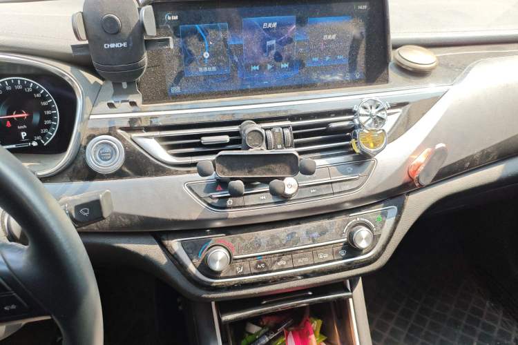 Used CHANGAN Ruicheng CC 2021 Blue Whale Edition 1.5T DCT Prestige Model Audio And AC Panel