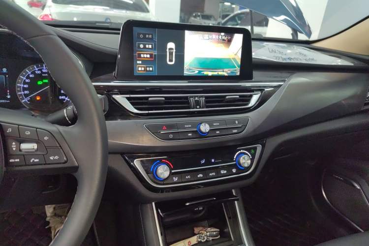 Used CHANGAN Ruicheng CC 2021 Blue Whale Edition 1.5T DCT Luxury Model Audio And AC Panel