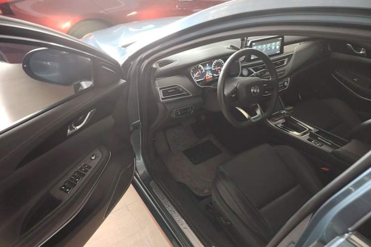 Used CHANGAN Ruicheng CC 2021 Blue Whale Edition 1.5T DCT Prestige Model Driver Seat