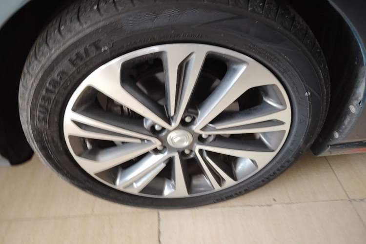 Used CHANGAN Ruicheng CC 2021 Blue Whale Edition 1.5T DCT Prestige Model Left Front Wheel Hub