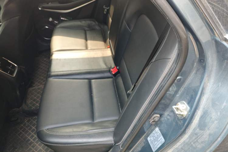 Used CHANGAN Ruicheng CC 2021 Blue Whale Edition 1.5T DCT Prestige Model Left Rear Seat