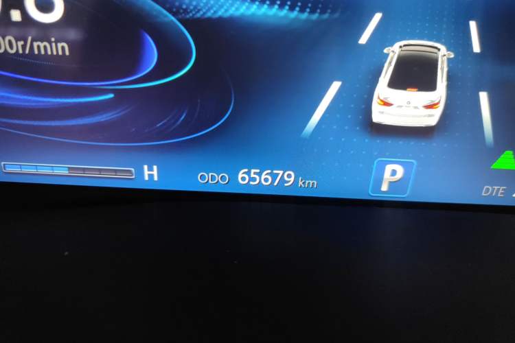 Used CHANGAN Ruicheng CC 2021 Blue Whale Edition 1.5T DCT Flagship Model Odometer Close Up