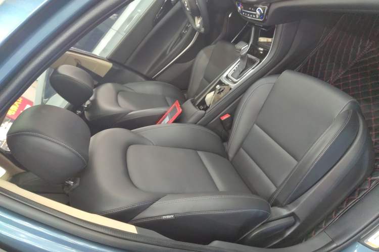 Used CHANGAN Ruicheng CC 2021 Blue Whale Edition 1.5T DCT Luxury Model Right Front Seat