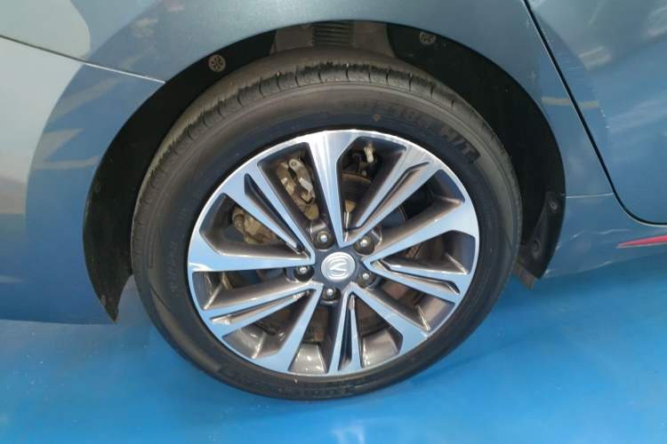 Used CHANGAN Ruicheng CC 2021 Blue Whale Edition 1.5T DCT Luxury Model Right Rear Wheel Hub