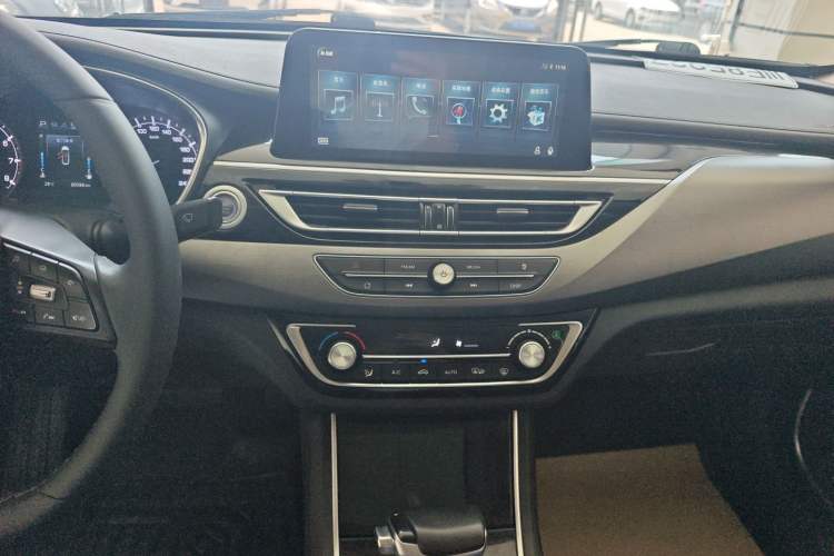 Used CHANGAN Ruicheng CC 2021 Blue Whale Edition 1.5T DCT Luxury Model Audio And AC Panel