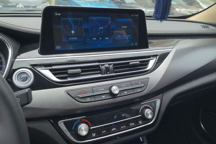 Used CHANGAN Ruicheng CC 2021 Blue Whale Edition 1.5T DCT Luxury Model Audio And AC Panel