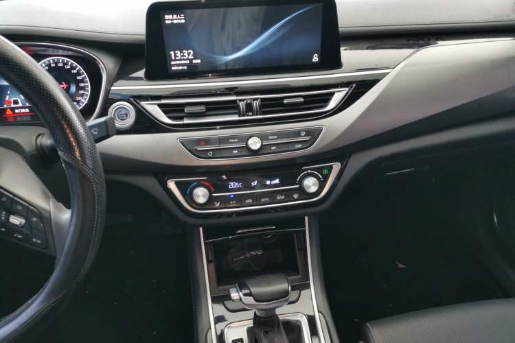 Used CHANGAN Ruicheng CC 2021 Blue Whale Edition 1.5T DCT Prestige Model Audio And AC Panel
