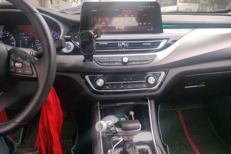 Used CHANGAN Ruicheng CC 2021 Blue Whale Edition 1.5T DCT Luxury Model Audio And AC Panel