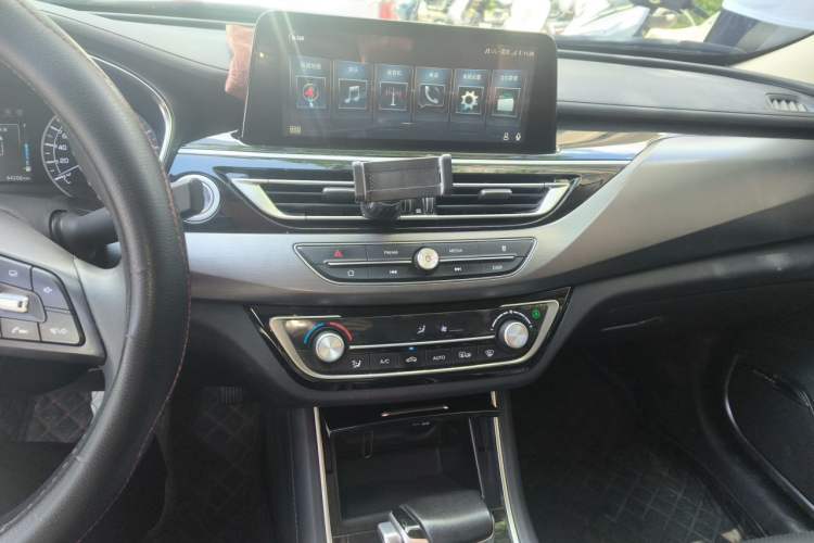 Used CHANGAN Ruicheng CC 2021 Blue Whale Edition 1.5T DCT Luxury Model Audio And AC Panel
