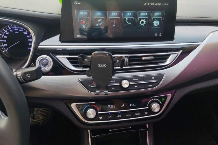Used CHANGAN Ruicheng CC 2021 Blue Whale Edition 1.5T DCT Luxury Model Audio And AC Panel