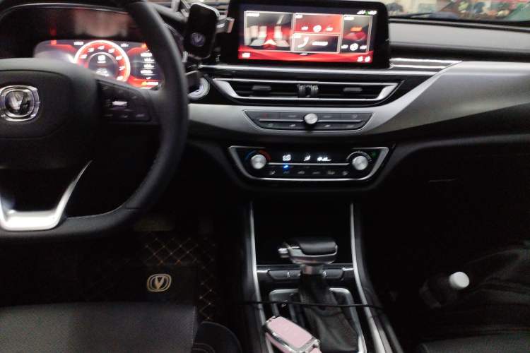 Used CHANGAN Ruicheng CC 2021 Blue Whale Edition 1.5T DCT Prestige Model Audio And AC Panel