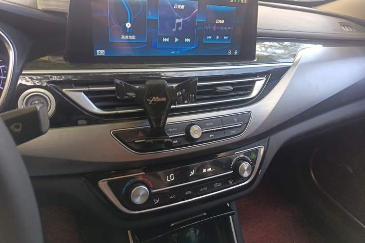 Used CHANGAN Ruicheng CC 2021 Blue Whale Edition 1.5T DCT Luxury Model Audio And AC Panel