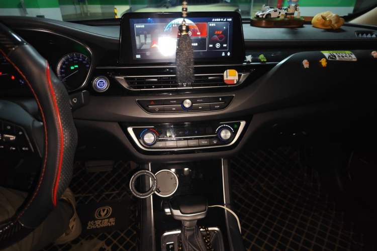 Used CHANGAN Ruicheng CC 2021 Blue Whale Edition 1.5T DCT Luxury Model Audio And AC Panel