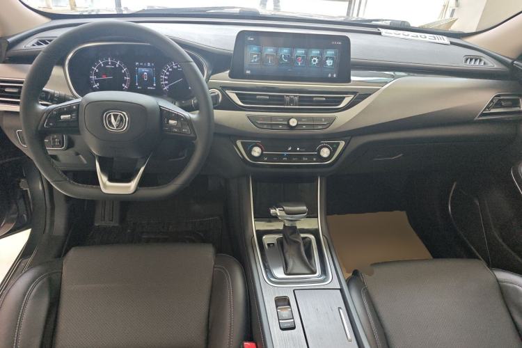 Used CHANGAN Ruicheng CC 2021 Blue Whale Edition 1.5T DCT Luxury Model Center Console