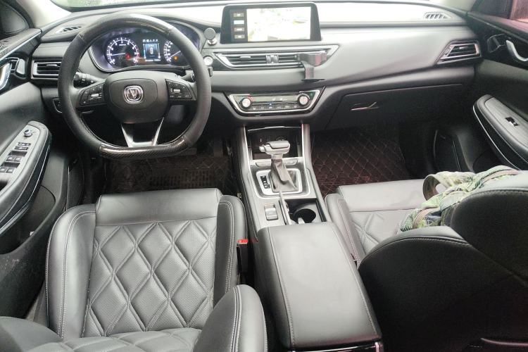 Used CHANGAN Ruicheng CC 2021 Blue Whale Edition 1.5T DCT Luxury Model Center Console