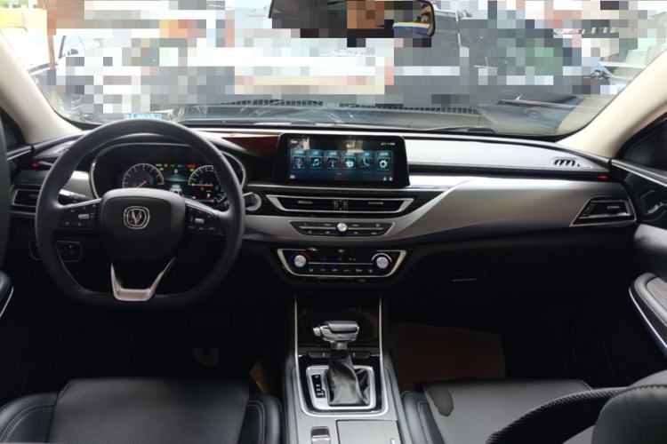 Used CHANGAN Ruicheng CC 2021 Blue Whale Edition 1.5T DCT Prestige Model Center Console