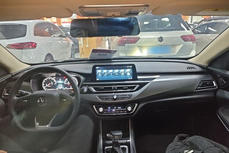 Used CHANGAN Ruicheng CC 2021 Blue Whale Edition 1.5T DCT Prestige Model Center Console