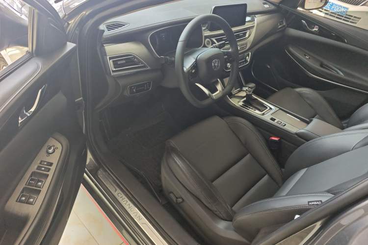 Used CHANGAN Ruicheng CC 2021 Blue Whale Edition 1.5T DCT Luxury Model Driver Seat