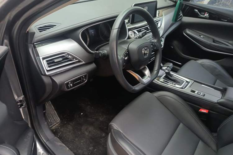 Used CHANGAN Ruicheng CC 2021 Blue Whale Edition 1.5T DCT Luxury Model Driver Seat