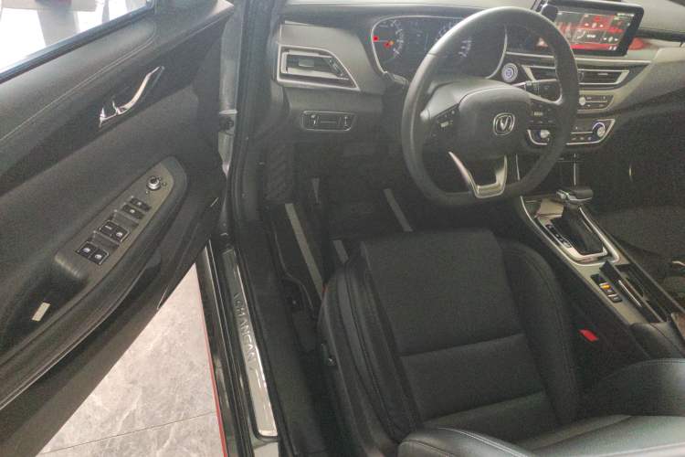 Used CHANGAN Ruicheng CC 2021 Blue Whale Edition 1.5T DCT Luxury Model Driver Seat