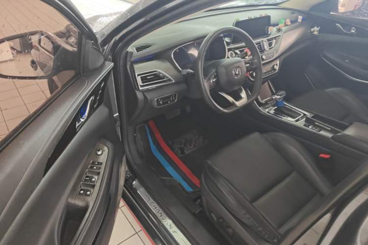 Used CHANGAN Ruicheng CC 2021 Blue Whale Edition 1.5T DCT Flagship Model Driver Seat