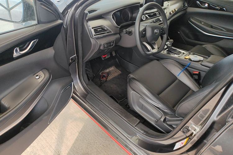 Used CHANGAN Ruicheng CC 2021 Blue Whale Edition 1.5T DCT Elite Model Driver Seat