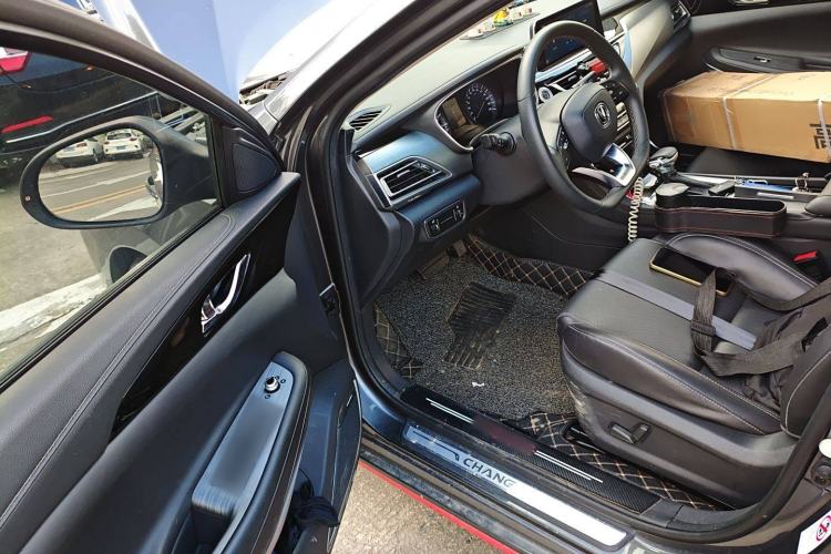 Used CHANGAN Ruicheng CC 2021 Blue Whale Edition 1.5T DCT Luxury Model Driver Seat