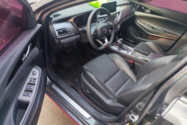 Used CHANGAN Ruicheng CC 2021 Blue Whale Edition 1.5T DCT Luxury Model Driver Seat