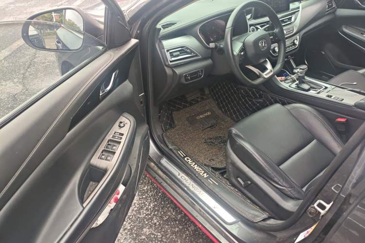 Used CHANGAN Ruicheng CC 2021 Blue Whale Edition 1.5T DCT Prestige Model Driver Seat