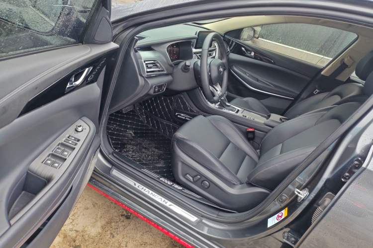 Used CHANGAN Ruicheng CC 2021 Blue Whale Edition 1.5T DCT Flagship Model Driver Seat