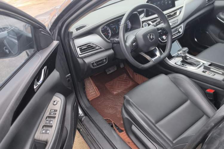 Used CHANGAN Ruicheng CC 2021 Blue Whale Edition 1.5T DCT Elite Model Driver Seat