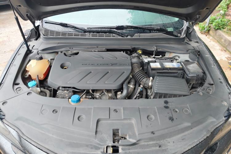Used CHANGAN Ruicheng CC 2021 Blue Whale Edition 1.5T DCT Luxury Model Engine Bay