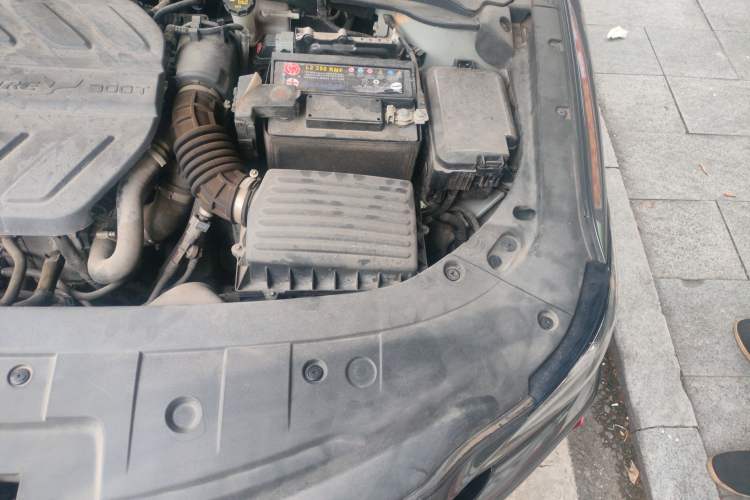 Used CHANGAN Ruicheng CC 2021 Blue Whale Edition 1.5T DCT Luxury Model Engine Bay Left