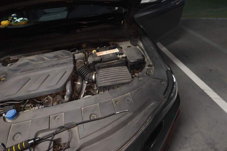 Used CHANGAN Ruicheng CC 2021 Blue Whale Edition 1.5T DCT Luxury Model Engine Bay Left