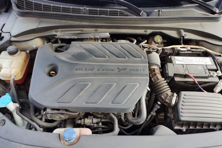 Used CHANGAN Ruicheng CC 2021 Blue Whale Edition 1.5T DCT Luxury Model Engine Bay