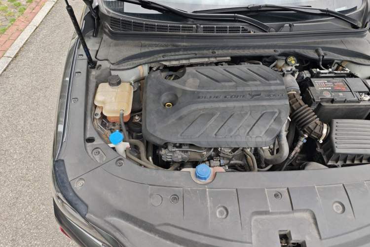 Used CHANGAN Ruicheng CC 2021 Blue Whale Edition 1.5T DCT Prestige Model Engine Bay Right