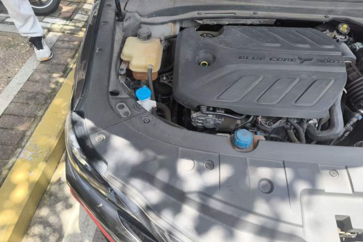 Used CHANGAN Ruicheng CC 2021 Blue Whale Edition 1.5T DCT Luxury Model Engine Bay Right