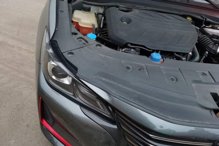 Used CHANGAN Ruicheng CC 2021 Blue Whale Edition 1.5T DCT Luxury Model Engine Bay Right