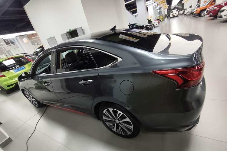 Used CHANGAN Ruicheng CC 2021 Blue Whale Edition 1.5T DCT Prestige Model Exterior 3