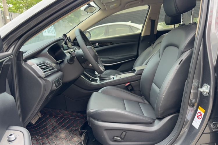 Used CHANGAN Ruicheng CC 2021 Blue Whale Edition 1.5T DCT Luxury Model Exterior 3