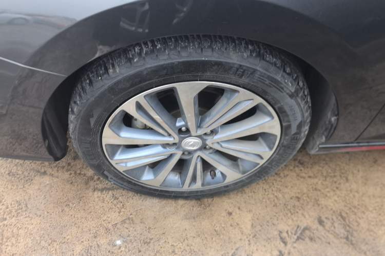 Used CHANGAN Ruicheng CC 2021 Blue Whale Edition 1.5T DCT Elite Model Exterior 4