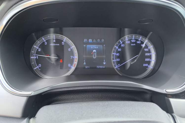 Used CHANGAN Ruicheng CC 2021 Blue Whale Edition 1.5T DCT Luxury Model Instrument Cluster